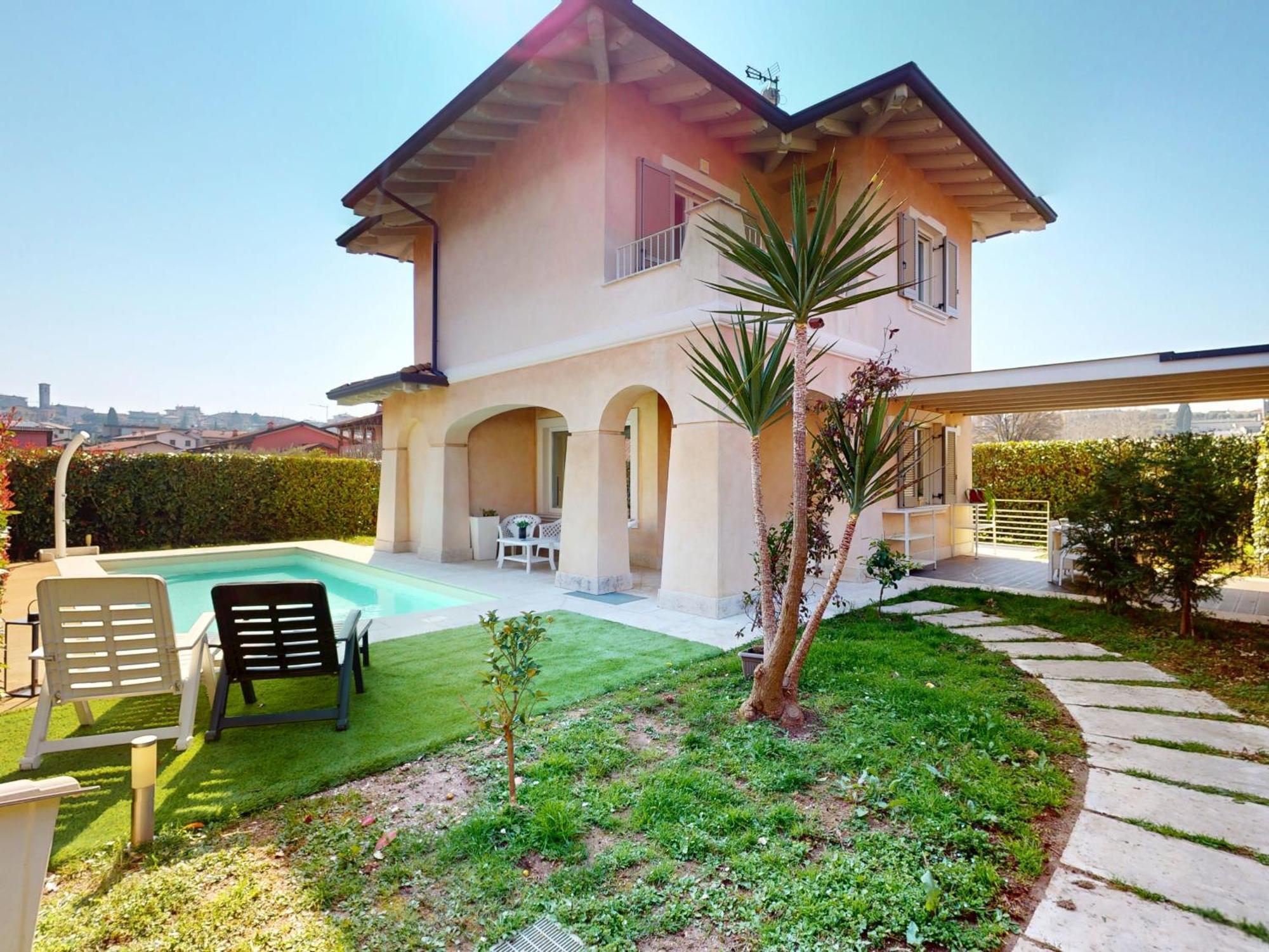 Villa Dolcevita By Bookinggardalake Manerba del Garda Exterior photo