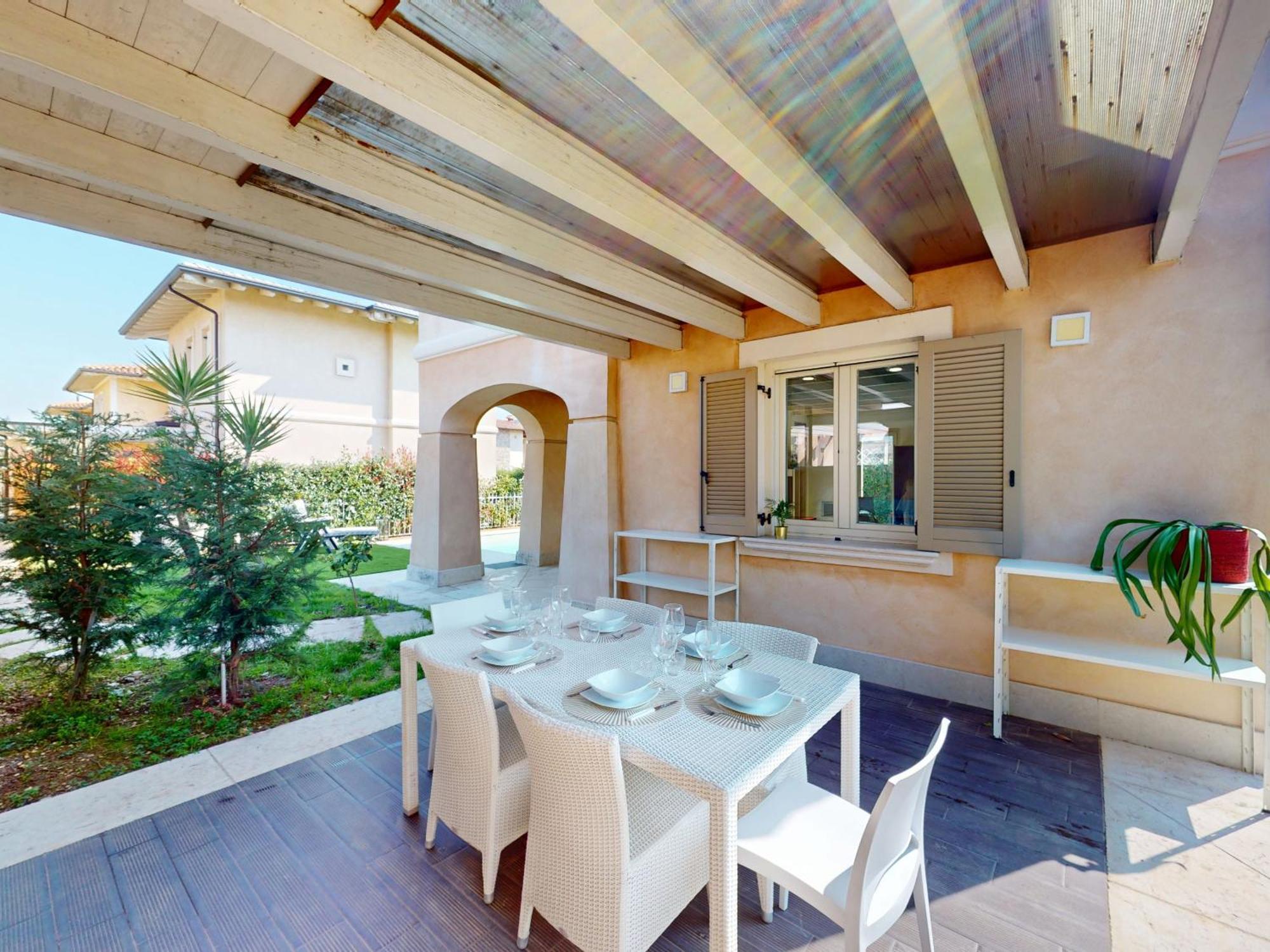 Villa Dolcevita By Bookinggardalake Manerba del Garda Exterior photo